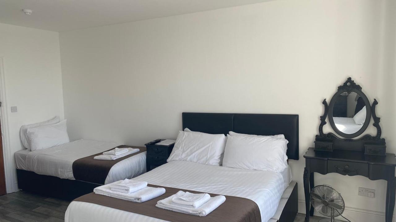 Lady Hamilton Inn Портсмът Екстериор снимка
